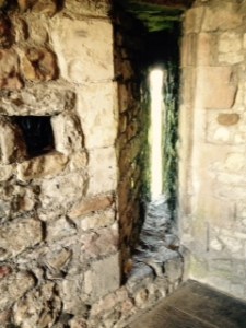 Arrow wall at the second level of the fortified keep