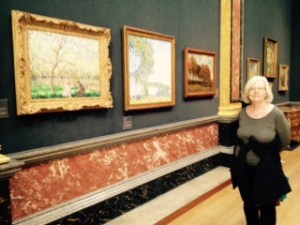 Ann amongst the French Impressionists